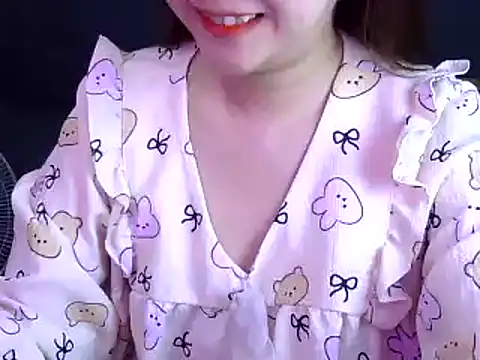 Bee 2k online show from December 2025 04:58:02 AM