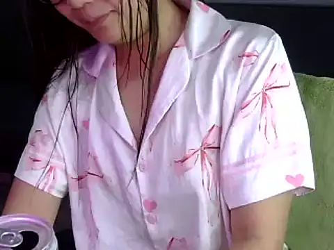 Bee 2k online show from October 2025 04:42:01 AM