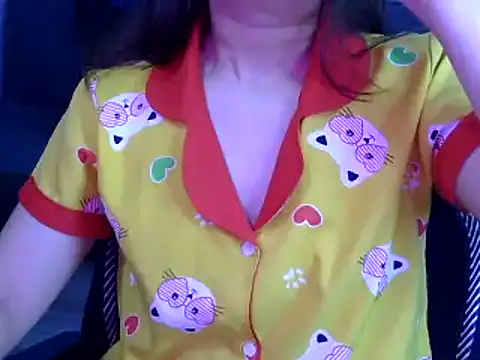 Bee 2k online show from March 2026 03:32:01 AM