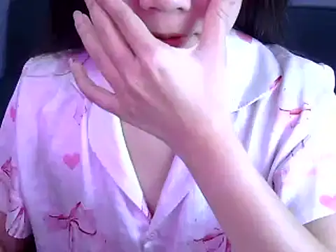 Bee 2k online show from February 2026 04:57:01 AM