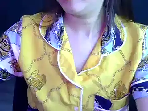 Bee 2k online show from November 2025 04:49:01 AM