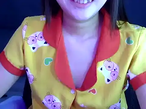 Bee 2k online show from October 2025 04:33:01 AM