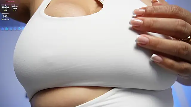 Snapshot of zairamiller chatting on February 2025 03:03:01 AM zairamiller online show from February 2025 03:03:01 AM