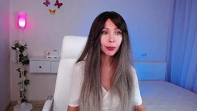 Snapshot of wendifoste chatting on November 2025 06:45:01 PM wendifoste online show from November 2025 06:45:01 PM