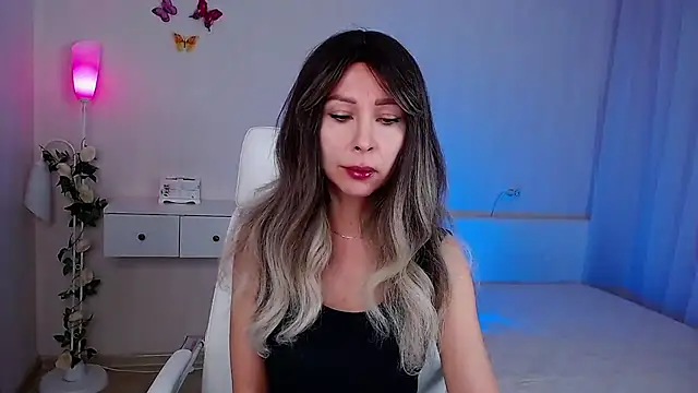 Snapshot of wendifoste chatting on November 2025 06:52:02 PM wendifoste online show from November 2025 06:52:02 PM