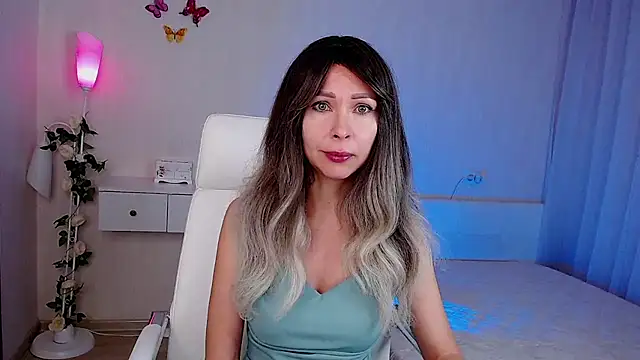 Snapshot of wendifoste chatting on November 2025 06:44:01 PM wendifoste online show from November 2025 06:44:01 PM