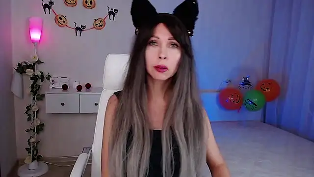 Snapshot of wendifoste chatting on October 2025 07:48:02 PM wendifoste online show from October 2025 07:48:02 PM