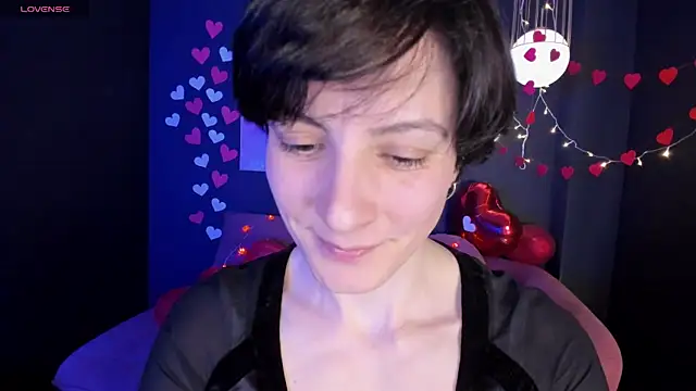 LorenDaze online show from February 2025 02:12:02 PM