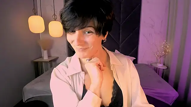 LorenDaze online show from October 2025 01:57:02 PM