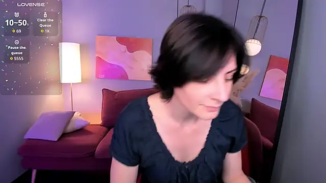 LorenDaze online show from July 2026 02:06:01 PM