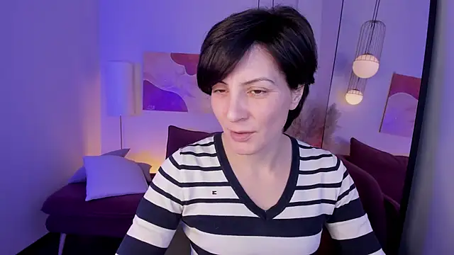 LorenDaze online show from December 2025 07:52:02 AM