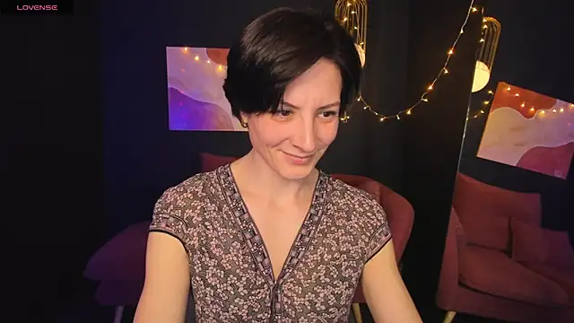 LorenDaze online show from February 2025 02:15:02 PM