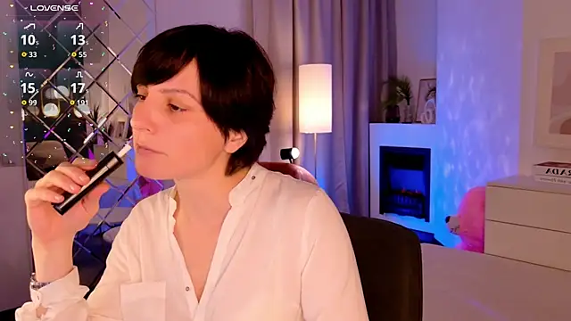 LorenDaze online show from May 2026 06:09:01 AM