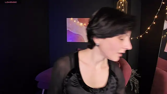 LorenDaze online show from February 2025 02:16:01 PM