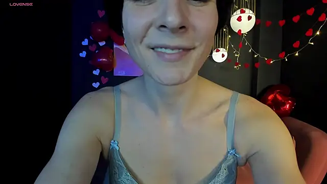 LorenDaze online show from February 2025 05:07:01 PM