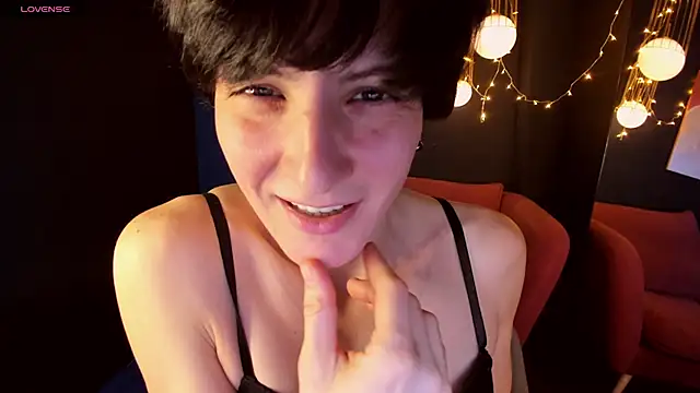 LorenDaze online show from January 2025 05:05:01 PM