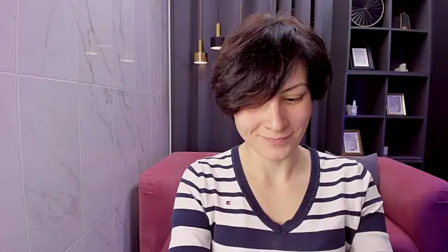 LorenDaze online show from December 2025 08:13:01 AM