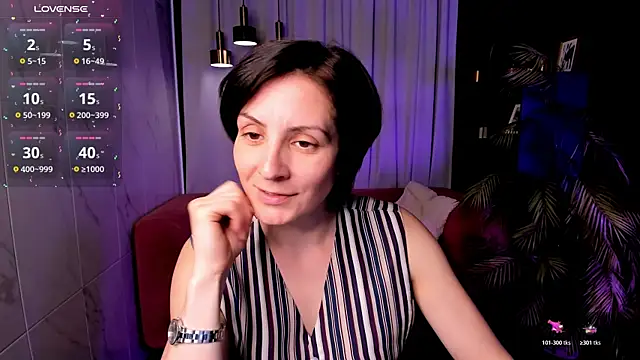 LorenDaze online show from June 2026 02:11:01 PM