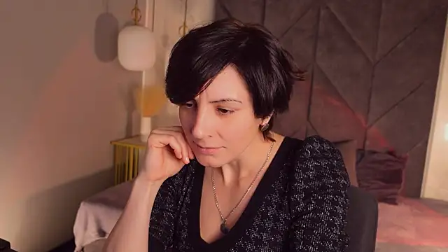 LorenDaze online show from December 2025 07:11:02 AM