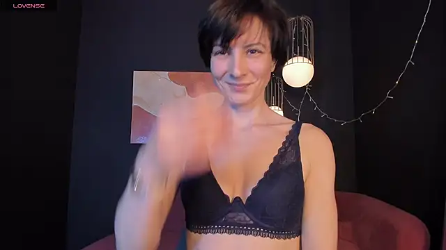 LorenDaze online show from February 2025 05:16:01 PM