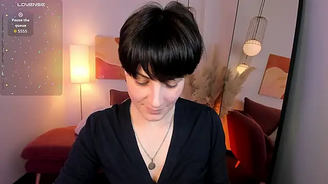 LorenDaze online show from March 2026 01:56:01 PM