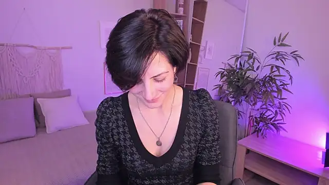 LorenDaze online show from December 2025 06:49:02 AM