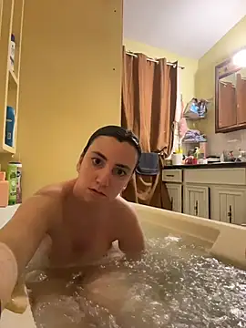 Snapshot of XXlolaXX chatting on November 2025 12:33:01 AM XXlolaXX online show from November 2025 12:33:01 AM