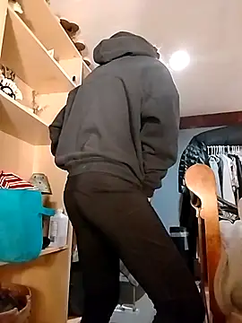 eatmeplease44 online show from April 2026 03:22:01 AM