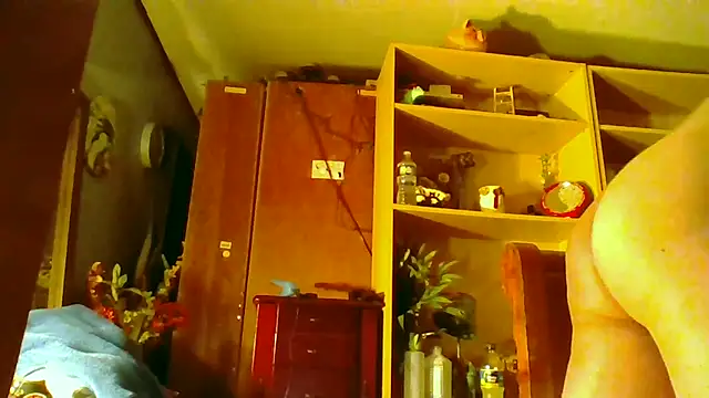 eatmeplease44 online show from October 2025 04:25:02 AM