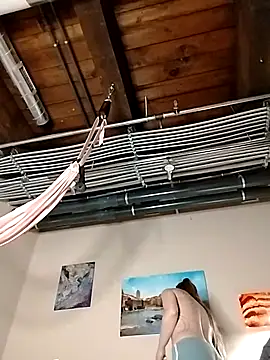 eatmeplease44 online show from March 2026 07:04:01 PM