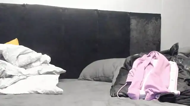 Snapshot of tamarapervert chatting on December 2025 09:09:02 PM tamarapervert online show from December 2025 09:09:02 PM