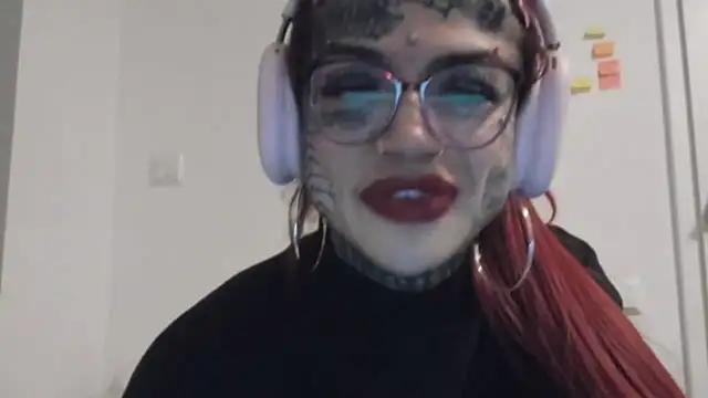 Snapshot of tamarapervert chatting on November 2025 09:18:02 PM tamarapervert online show from November 2025 09:18:02 PM