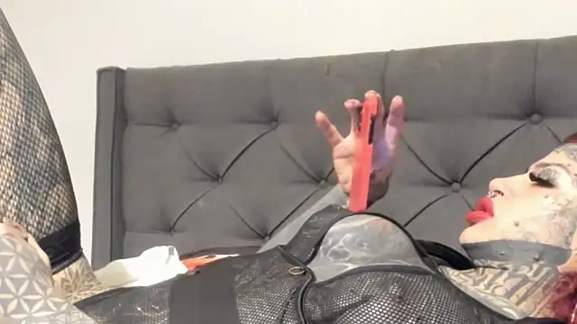 tamarapervert online show from February 2026 10:45:02 PM