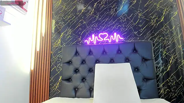 Tamara-evans online show from September 2025 07:35:02 PM