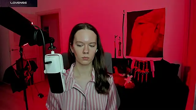 DivineBite online show from April 2026 05:30:02 PM