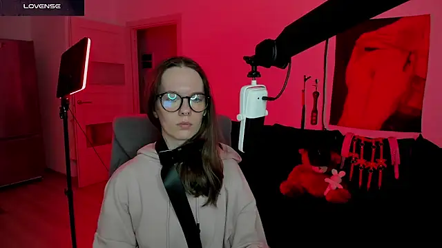 DivineBite online show from April 2026 04:26:01 PM