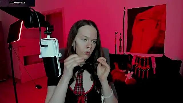 DivineBite online show from April 2026 04:52:01 PM