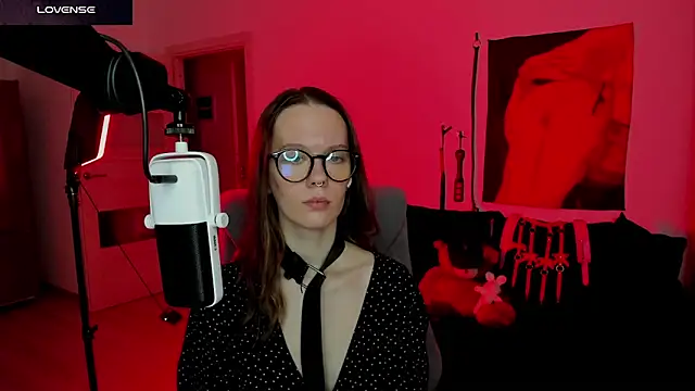 DivineBite online show from April 2026 05:15:02 PM