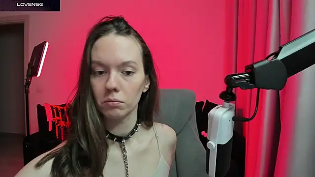 Snapshot of DivineBite chatting on February 2026 03:31:02 PM DivineBite online show from February 2026 03:31:02 PM