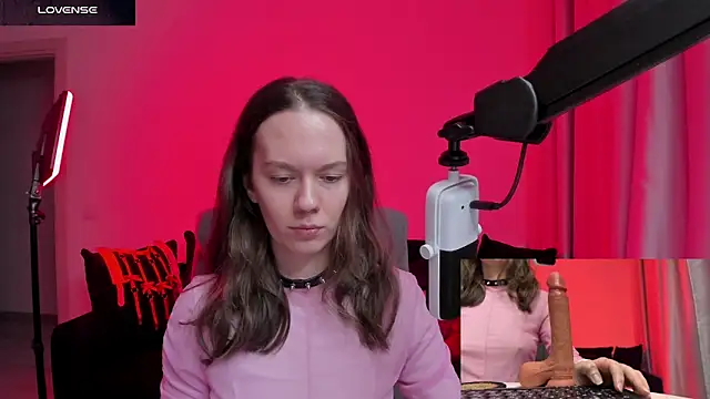 Snapshot of DivineBite chatting on February 2026 02:28:01 PM DivineBite online show from February 2026 02:28:01 PM