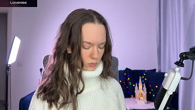 Snapshot of DivineBite chatting on January 2026 02:13:01 PM DivineBite online show from January 2026 02:13:01 PM