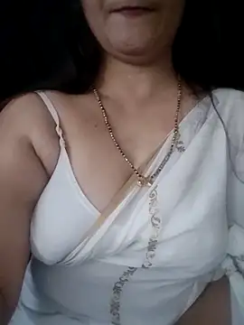 Snapshot of seema4xxxfun chatting on May 2026 06:32:02 AM seema4xxxfun online show from May 2026 06:32:02 AM