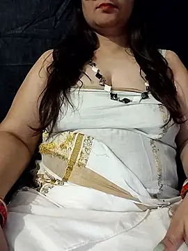 Snapshot of seema4xxxfun chatting on May 2026 07:45:02 AM seema4xxxfun online show from May 2026 07:45:02 AM