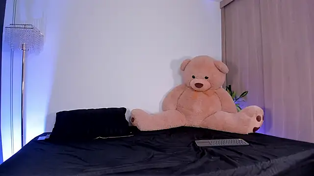 liagirl cute online show from May 2026 03:48:01 AM
