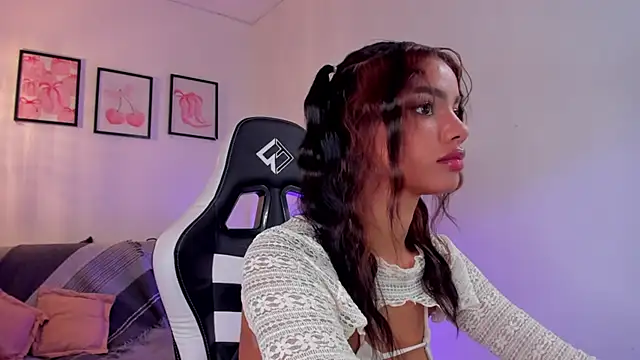 Snapshot of liagirl_cute chatting on October 2025 04:36:02 AM liagirl cute online show from October 2025 04:36:02 AM