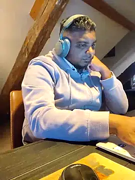 Bandusrilankasexymen online show from March 2025 09:48:01 PM