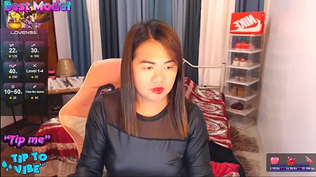 Snapshot of MagnificatMistress chatting on December 2025 08:35:02 PM MagnificatMistress online show from December 2025 08:35:02 PM