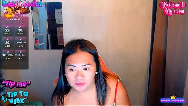 Snapshot of MagnificatMistress chatting on November 2025 10:52:01 AM MagnificatMistress online show from November 2025 10:52:01 AM