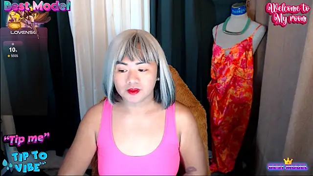 Snapshot of MagnificatMistress chatting on November 2025 10:02:02 PM MagnificatMistress online show from November 2025 10:02:02 PM