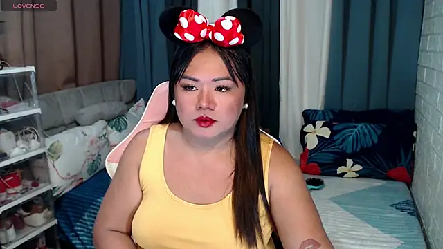 Snapshot of MagnificatMistress chatting on February 2025 05:26:02 AM MagnificatMistress online show from February 2025 05:26:02 AM